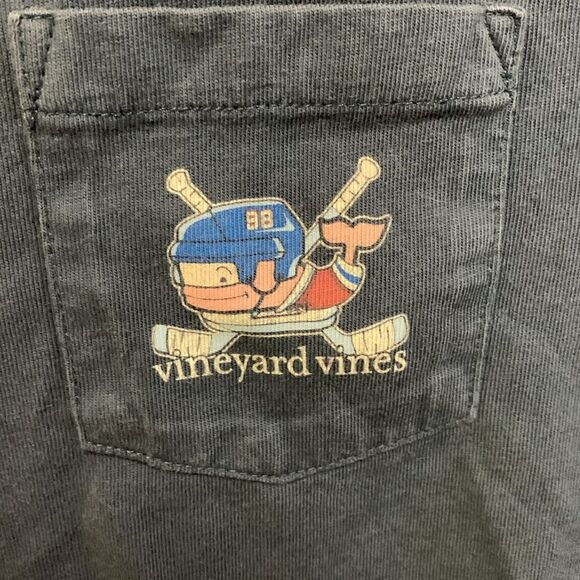 Vineyard Vines Navy Whale Crossed Hockey Sticks LS Pocket T-Shirt Size M 12-14 - Picture 3 of 10